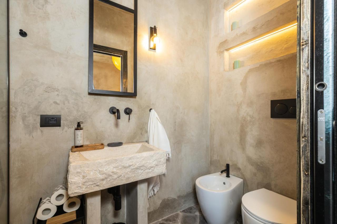 Via Roma Charming Rooms Baunei Bagian luar foto