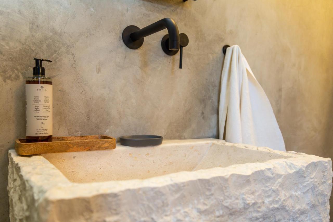 Via Roma Charming Rooms Baunei Bagian luar foto