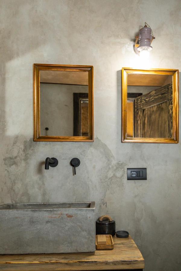 Via Roma Charming Rooms Baunei Bagian luar foto