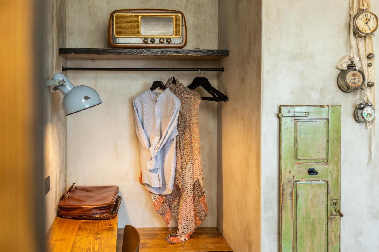 Via Roma Charming Rooms Baunei Bagian luar foto