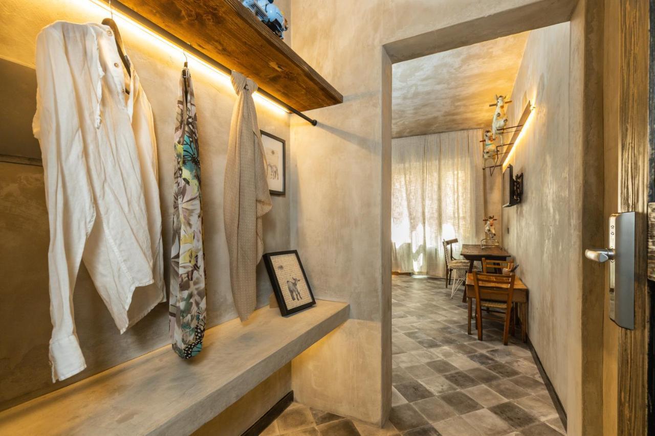 Via Roma Charming Rooms Baunei Bagian luar foto