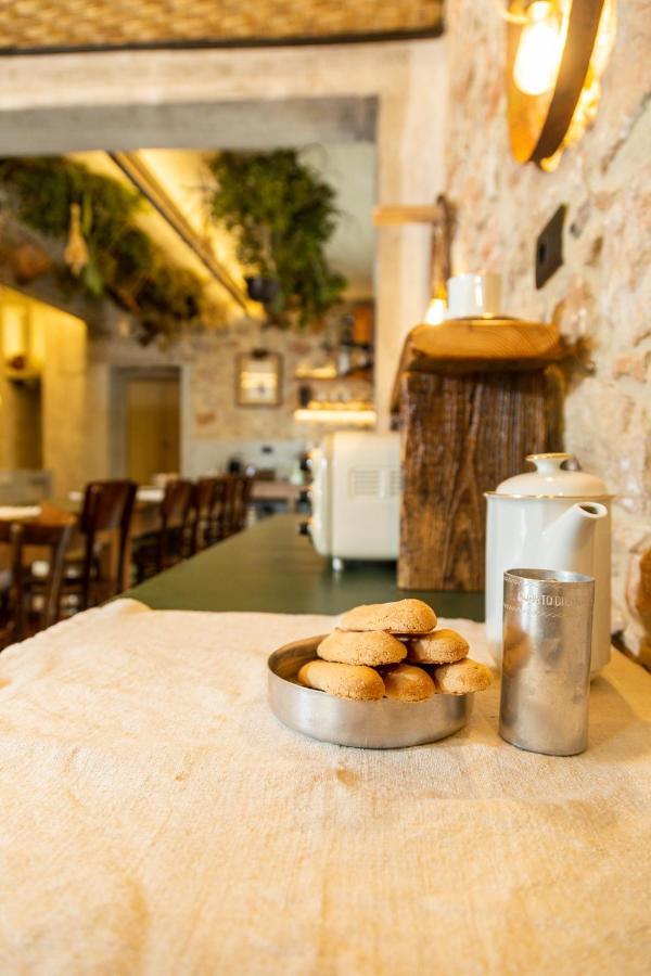 Via Roma Charming Rooms Baunei Bagian luar foto